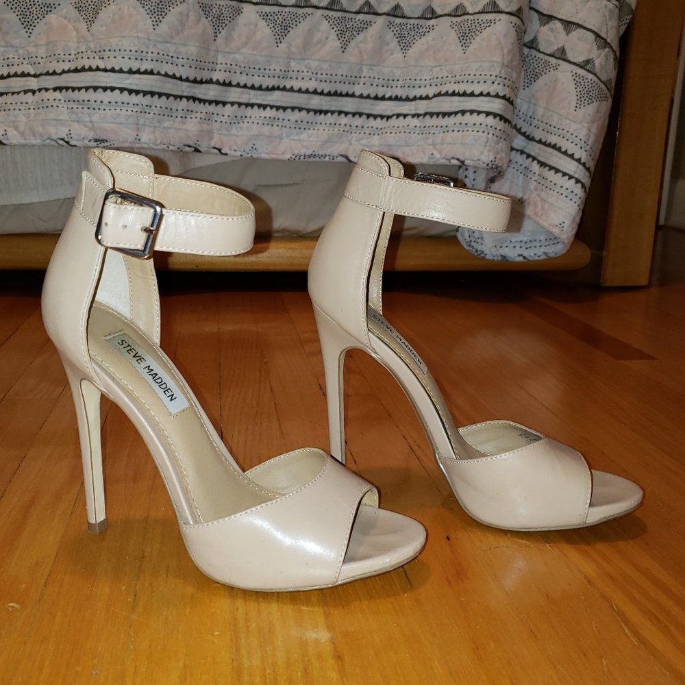 Nude leather Steve Madden stilletto heels